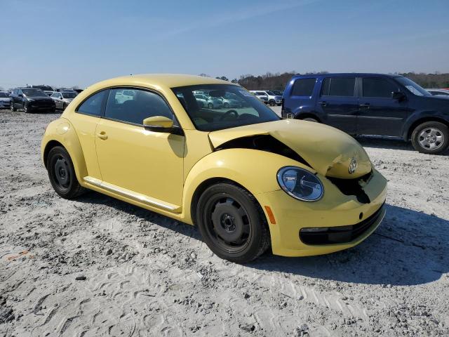 3VWJX7AT6CM619282 - 2012 VOLKSWAGEN BEETLE YELLOW photo 4