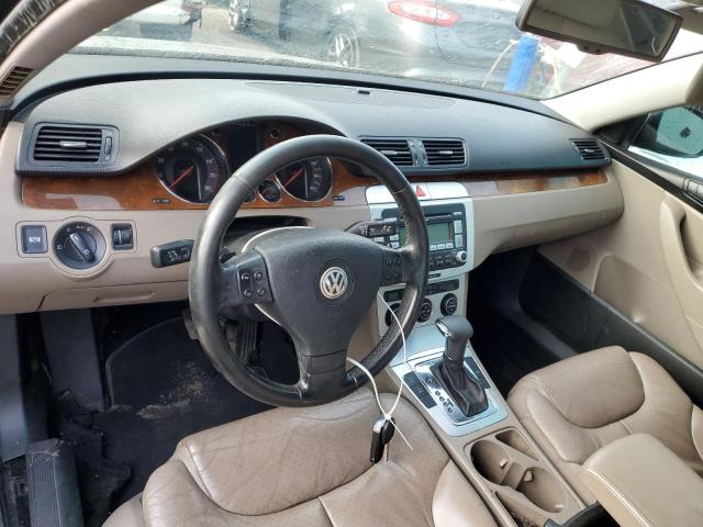 WVWEK73C58E130711 - 2008 VOLKSWAGEN PASSAT LUX GRAY photo 8