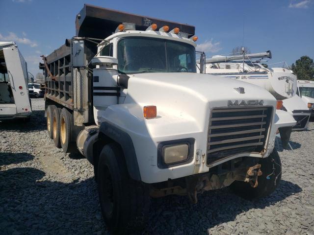 1M2P264C5TM021886 - 1996 MACK 600 RD600 WHITE photo 1