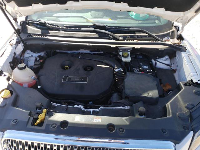 5LMCJ3C94KUL42450 - 2019 LINCOLN MKC RESERVE WHITE photo 11