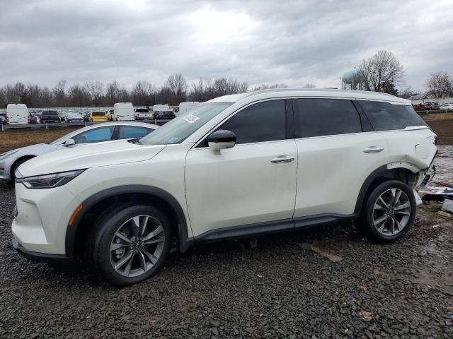 2023 INFINITI QX60 LUXE, 