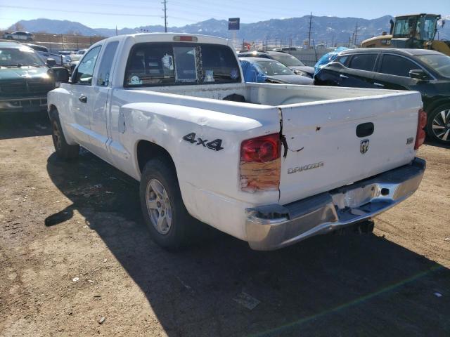 1D7HW42N05S146143 - 2005 DODGE DAKOTA SLT WHITE photo 2