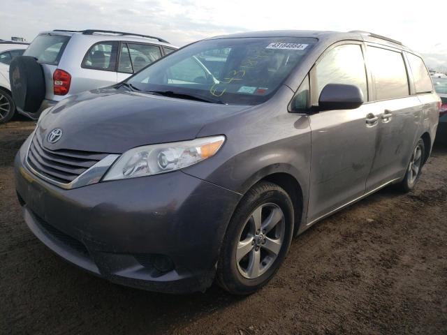 2015 TOYOTA SIENNA LE, 