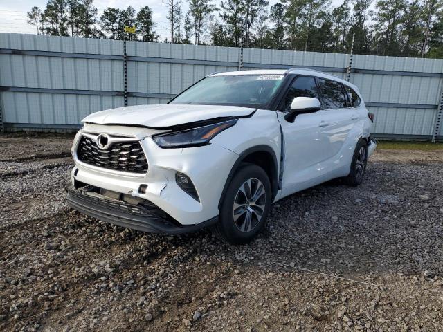 5TDGZRAH1MS070610 - 2021 TOYOTA HIGHLANDER XLE WHITE photo 1