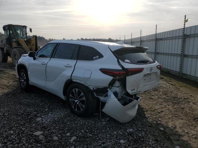 5TDGZRAH1MS070610 - 2021 TOYOTA HIGHLANDER XLE WHITE photo 2