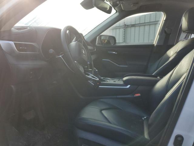 5TDGZRAH1MS070610 - 2021 TOYOTA HIGHLANDER XLE WHITE photo 7