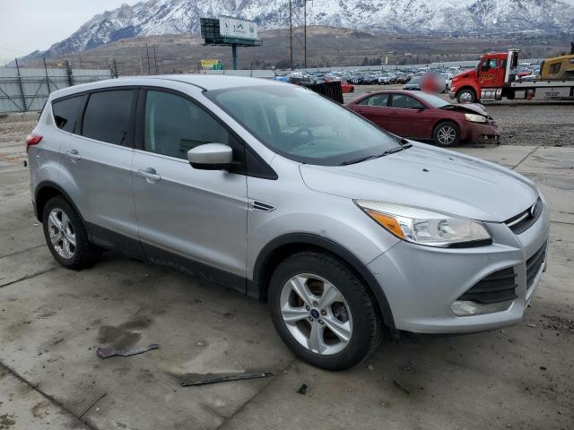 1FMCU9G90GUC14155 - 2016 FORD ESCAPE SE SILVER photo 4