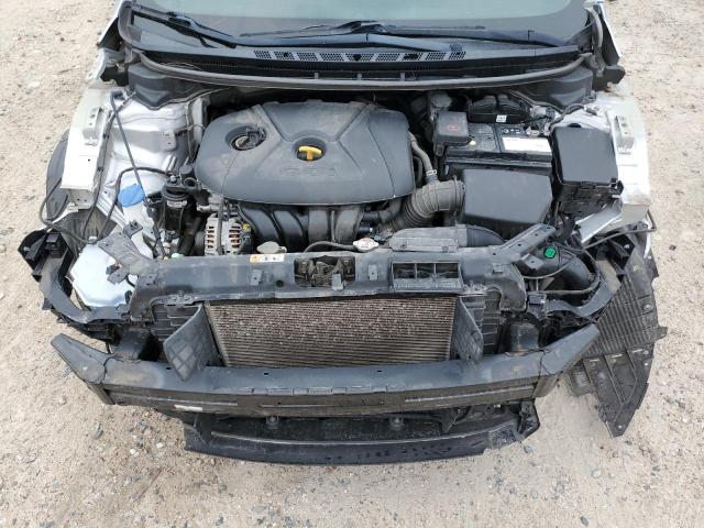 KNAFK5A86J5774017 - 2018 KIA FORTE LX SILVER photo 11