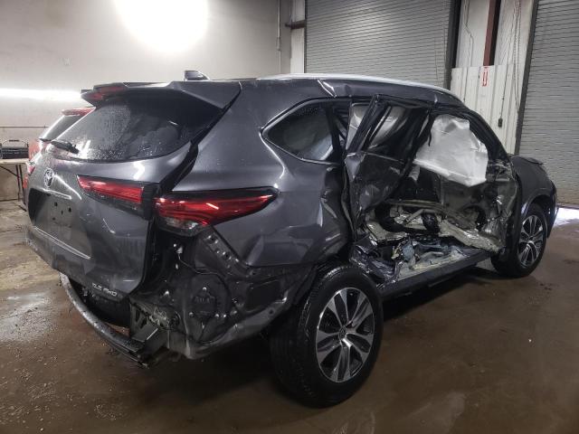 5TDGZRBH1NS185613 - 2022 TOYOTA HIGHLANDER XLE Մոխրագույն լուսանկար 3