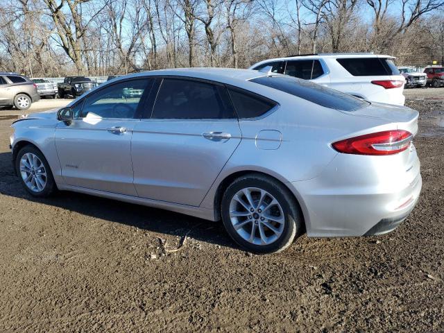 3FA6P0LU7KR208714 - 2019 FORD FUSION SE SILVER photo 2