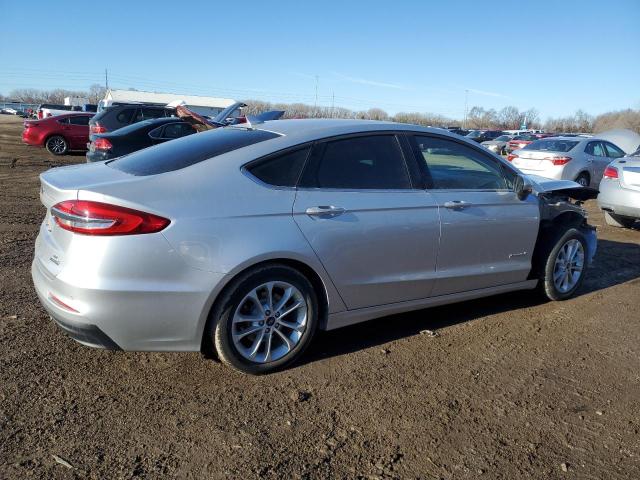 3FA6P0LU7KR208714 - 2019 FORD FUSION SE SILVER photo 3