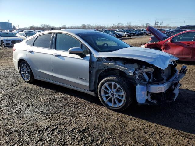 3FA6P0LU7KR208714 - 2019 FORD FUSION SE SILVER photo 4