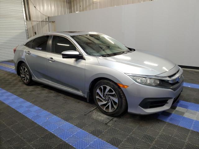 19XFC2F77JE039484 - 2018 HONDA CIVIC EX SILVER photo 4