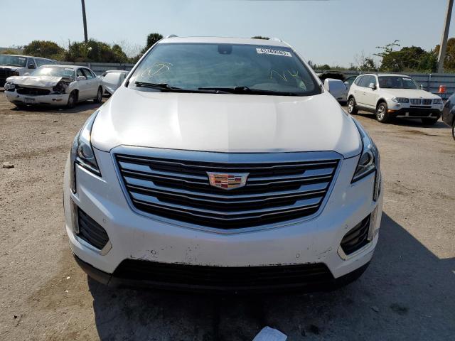 1GYKNBRS6HZ251682 - 2017 CADILLAC XT5 LUXURY WHITE photo 5