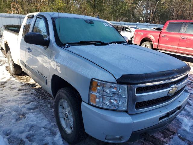 1GCRKTE33BZ224772 - 2011 CHEVROLET SILVERADO K1500 LTZ SILVER photo 4