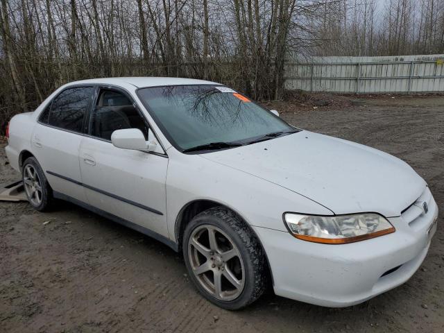 JHMCG5640YC000511 - 2000 HONDA ACCORD LX WHITE photo 4