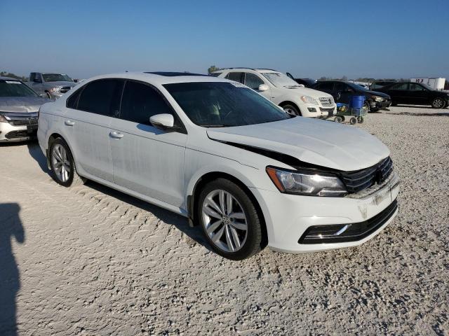 1VWLA7A38KC002959 - 2019 VOLKSWAGEN PASSAT WOLFSBURG WHITE photo 4