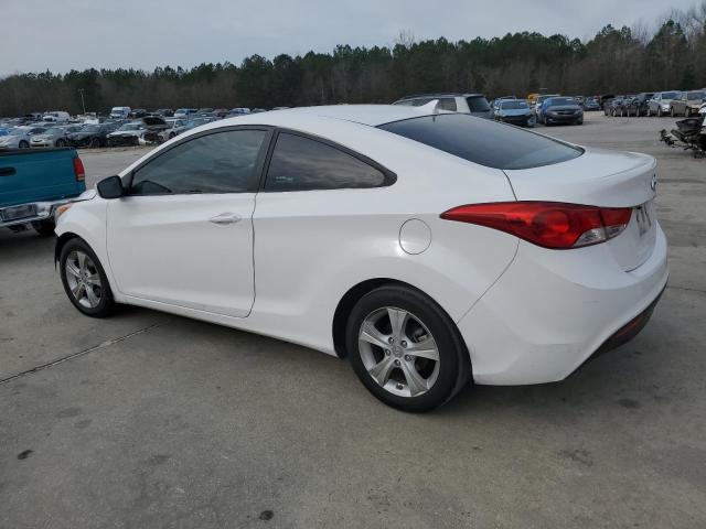 KMHDH6AE4DU012136 - 2013 HYUNDAI ELANTRA CO GS WHITE photo 2