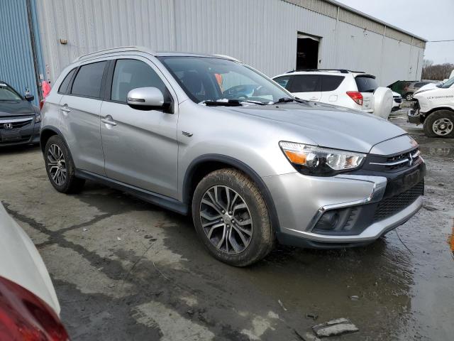 JA4AR3AU2JU021787 - 2018 MITSUBISHI OUTLANDER ES SILVER photo 4