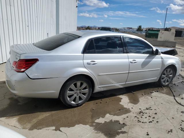 4T1BK36B45U049145 - 2005 TOYOTA AVALON XL SILVER photo 3