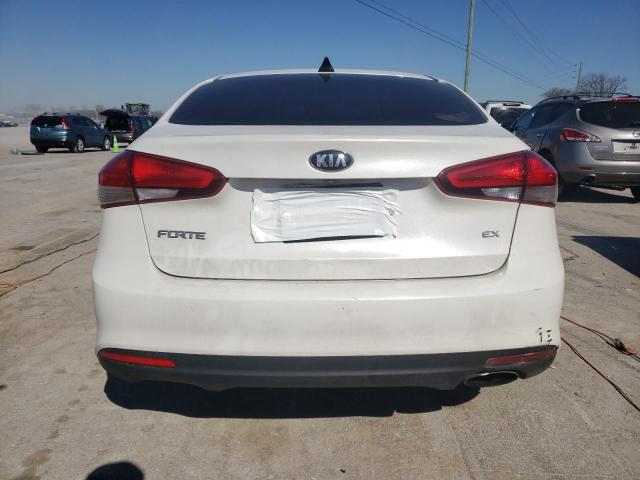 3KPFL4A86HE092022 - 2017 KIA FORTE EX WHITE photo 6