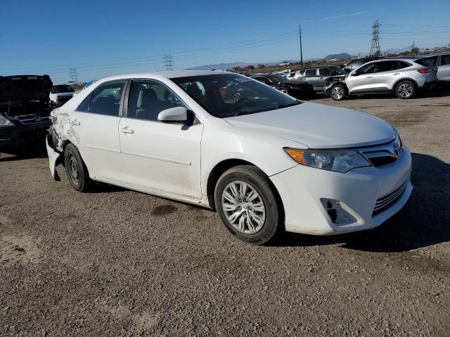 4T1BF1FK7EU400199 - 2014 TOYOTA CAMRY L WHITE photo 4