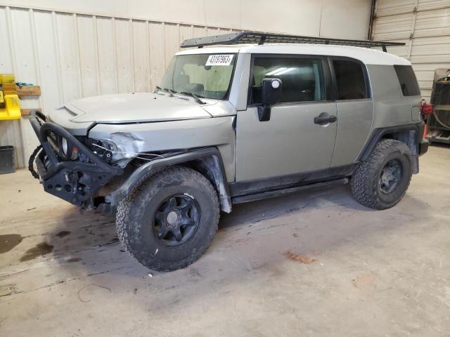 JTEBU4BF7AK073230 - 2010 TOYOTA FJ CRUISER SILVER photo 1