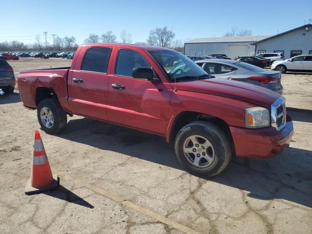 1D7HE48K36S527292 - 2006 DODGE DAKOTA QUAD SLT RED photo 4