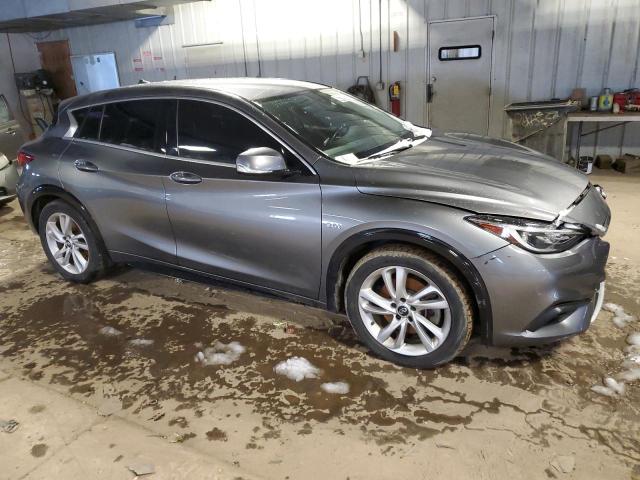 SJKCH5CP2JA057997 - 2018 INFINITI QX30 BASE رمادي صورة 4