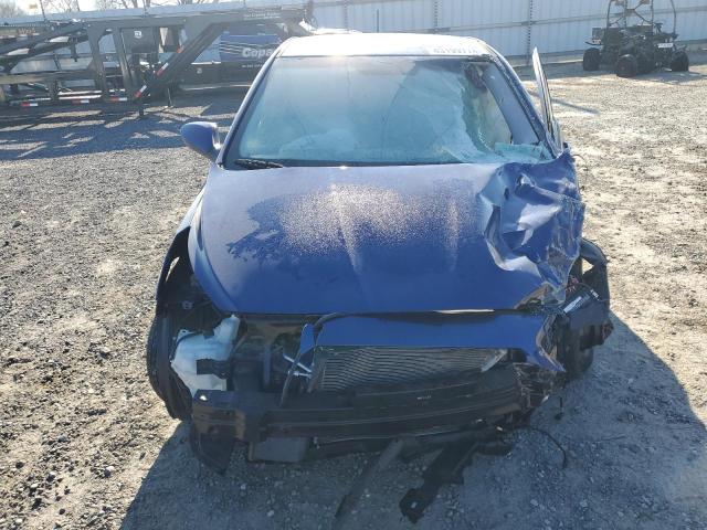 KMHCT5AE7GU290733 - 2016 HYUNDAI ACCENT SE BLUE photo 5