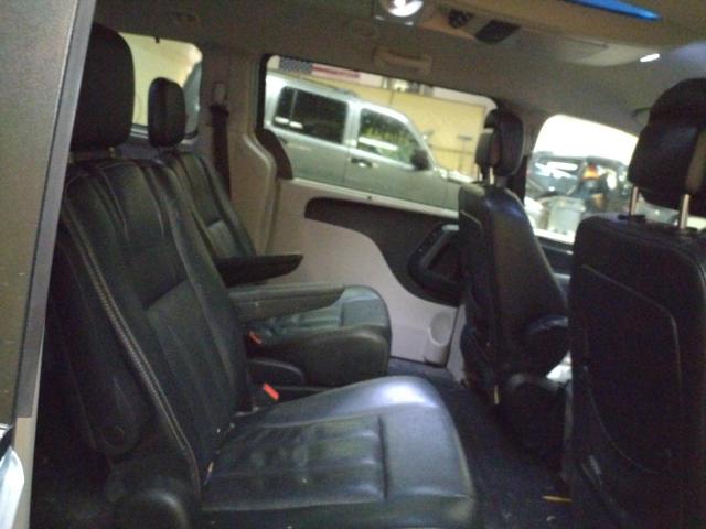 2C4RC1CGXCR411400 - 2012 CHRYSLER TOWN & COU TOURING L BLUE photo 11