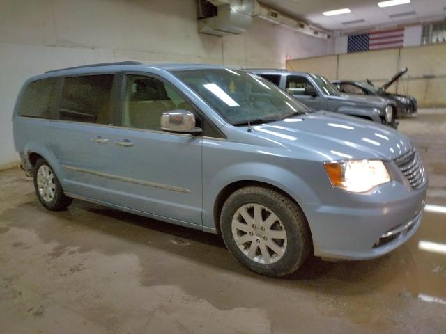 2C4RC1CGXCR411400 - 2012 CHRYSLER TOWN & COU TOURING L BLUE photo 4