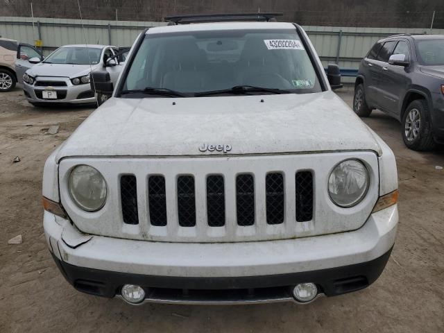 1J4NF4GB8BD282204 - 2011 JEEP PATRIOT LATITUDE WHITE photo 5