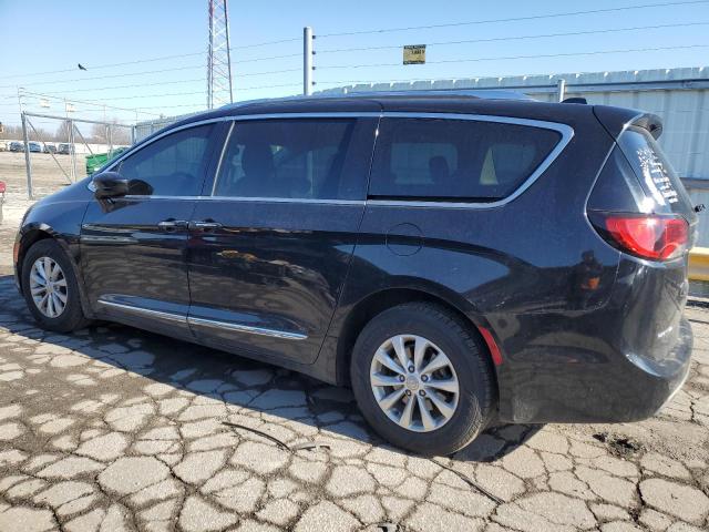 2C4RC1BG0JR152155 - 2018 CHRYSLER PACIFICA TOURING L BLACK photo 2
