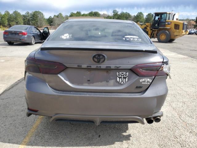 4T1B11HK6JU113927 - 2018 TOYOTA CAMRY L GRAY photo 6