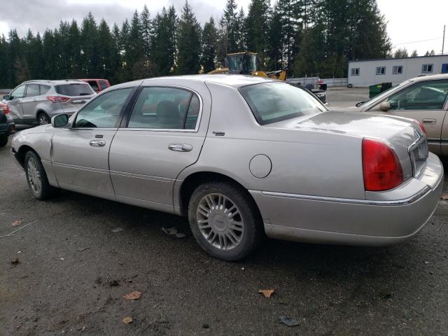 2LNHM82V99X627692 - 2009 LINCOLN TOWN CAR SIGNATURE LIMITED SILVER photo 2