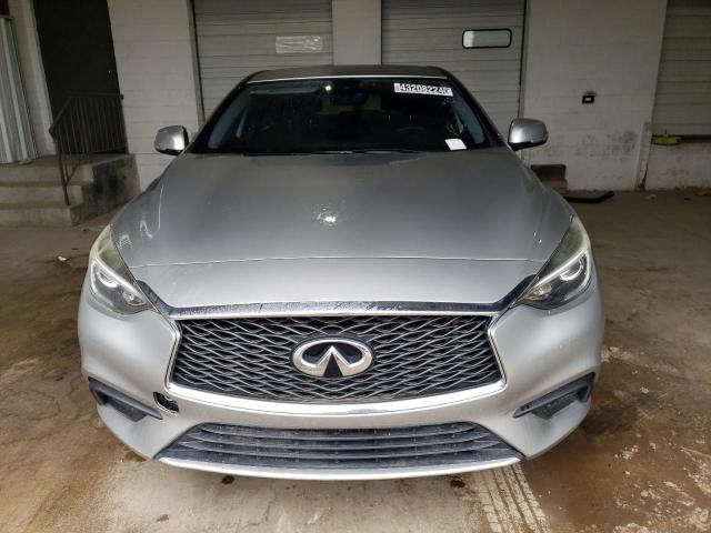SJKCH5CP6HA038279 - 2017 INFINITI QX30 BASE SILVER photo 5