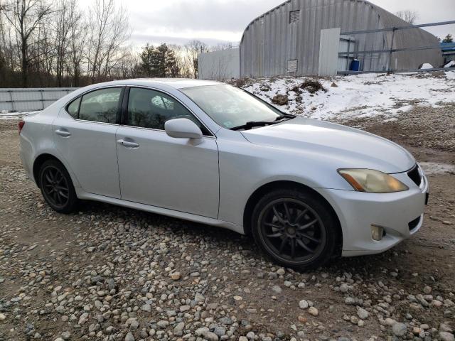 JTHCK262985023317 - 2008 LEXUS IS 250 WHITE photo 4