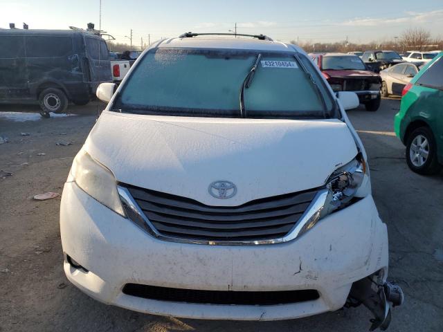 5TDYK3DC9ES411470 - 2014 TOYOTA SIENNA XLE WHITE photo 5