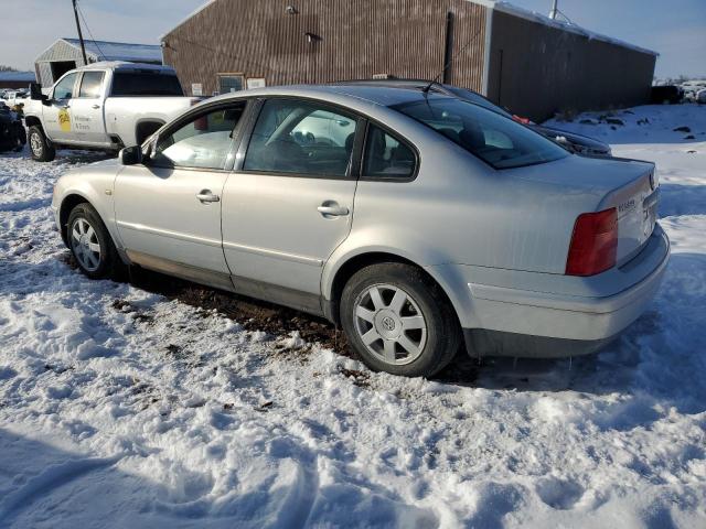 WVWDH63B51E004379 - 2001 VOLKSWAGEN PASSAT GLS 4MOTION SILVER photo 2