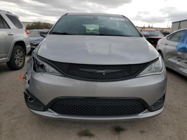 2C4RC1FG0KR652683 - 2019 CHRYSLER PACIFICA TOURING PLUS SILVER photo 5