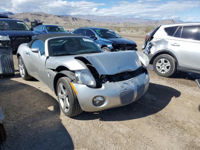 1G2MC35B98Y119476 - 2008 PONTIAC SOLSTICE SILVER photo 4