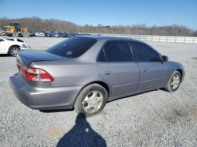 1HGCG5660YA067402 - 2000 HONDA ACCORD EX SILVER photo 3