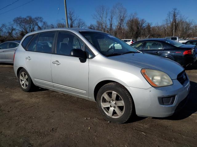 KNAFG525777077796 - 2007 KIA RONDO BASE SILVER photo 4