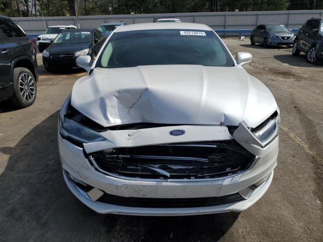 3FA6P0H90HR174774 - 2017 FORD FUSION SE WHITE photo 5