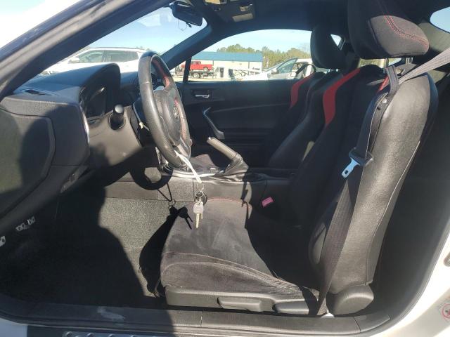 JF1ZNAA10D1712908 - 2013 TOYOTA SCION FR-S WHITE photo 7