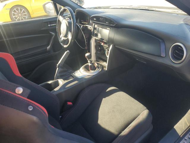 JF1ZNAA10D1712908 - 2013 TOYOTA SCION FR-S WHITE photo 8