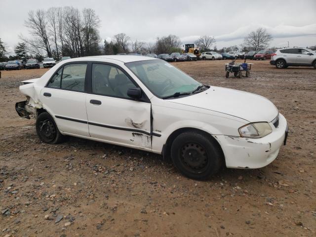 JM1BJ2226Y0305742 - 2000 MAZDA PROTEGE DX WHITE photo 4