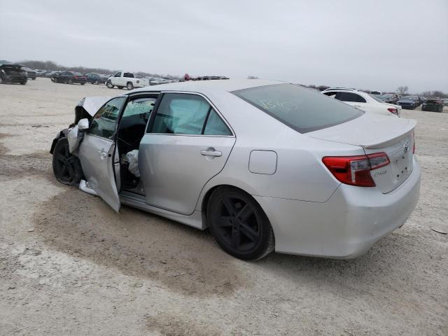 4T1BF1FKXDU676360 - 2013 TOYOTA CAMRY L SILVER photo 2