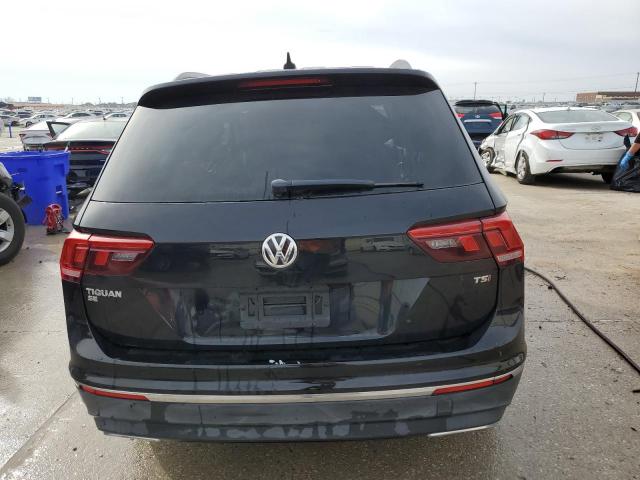 3VV3B7AX0JM020731 - 2018 VOLKSWAGEN TIGUAN SE BLACK photo 6